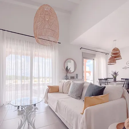 Alykes Beachside Stylish With Private Pool South Rhodes Vilă *